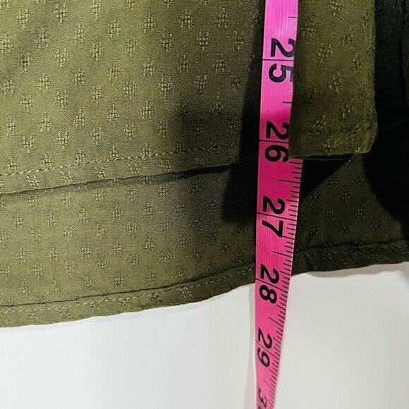 Liz Claiborne Olive Green Tank Blouse Gold Button NWT! - Picture 8 of 8